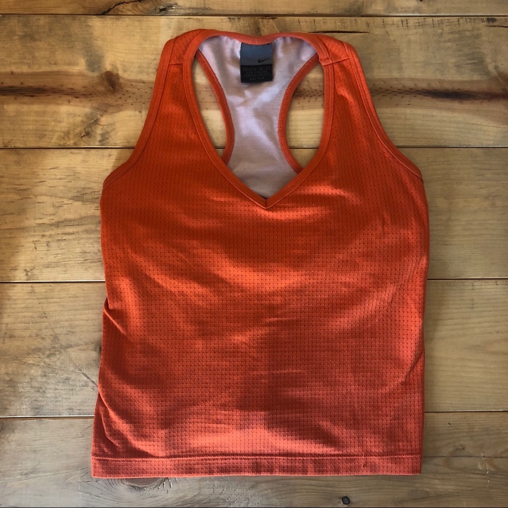 Nike workout crop top / sports bra